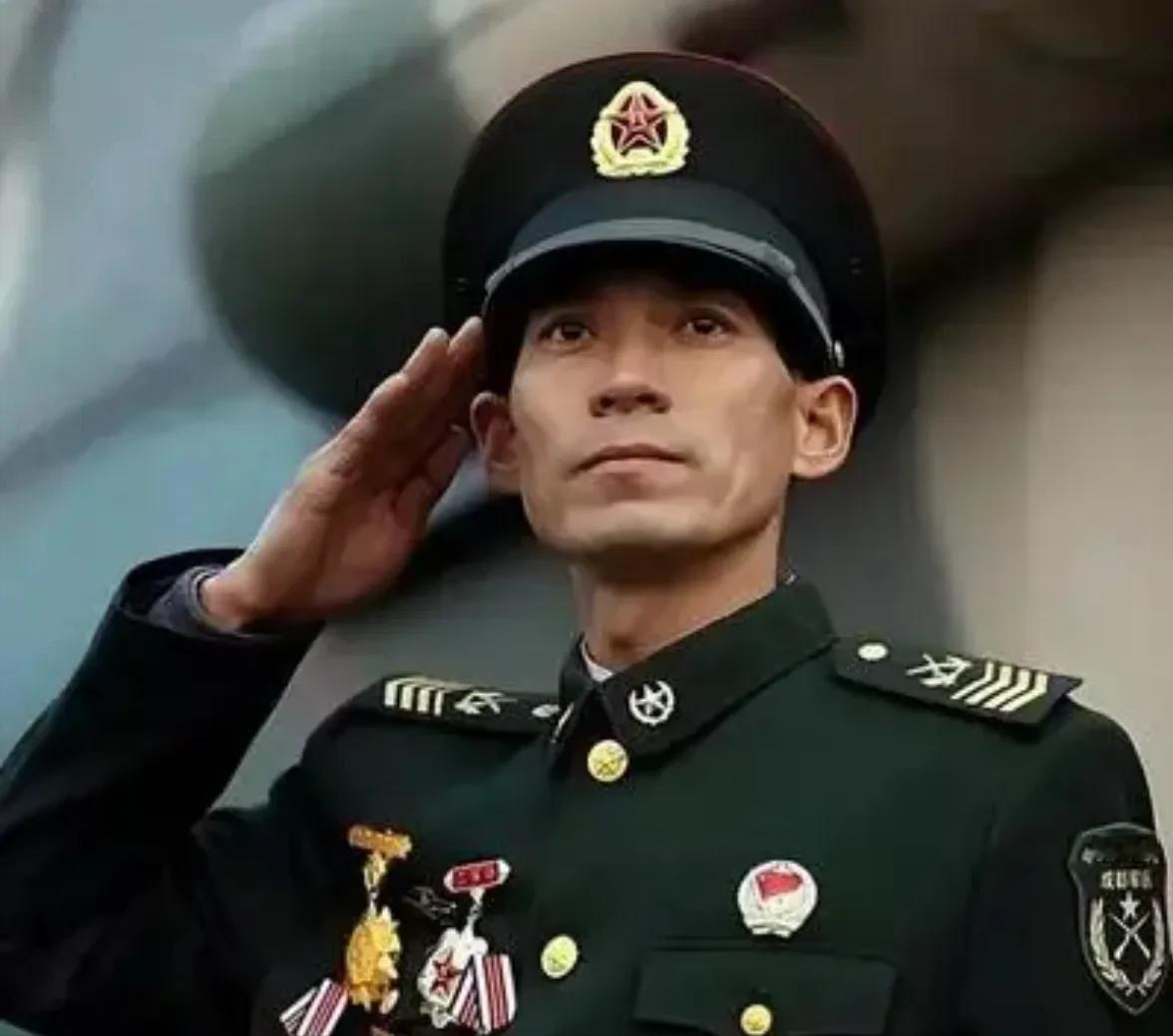 2000年，中国从俄罗斯进口6架军机，哪知道,刚飞不久就坏了4架！可俄专家怎么也