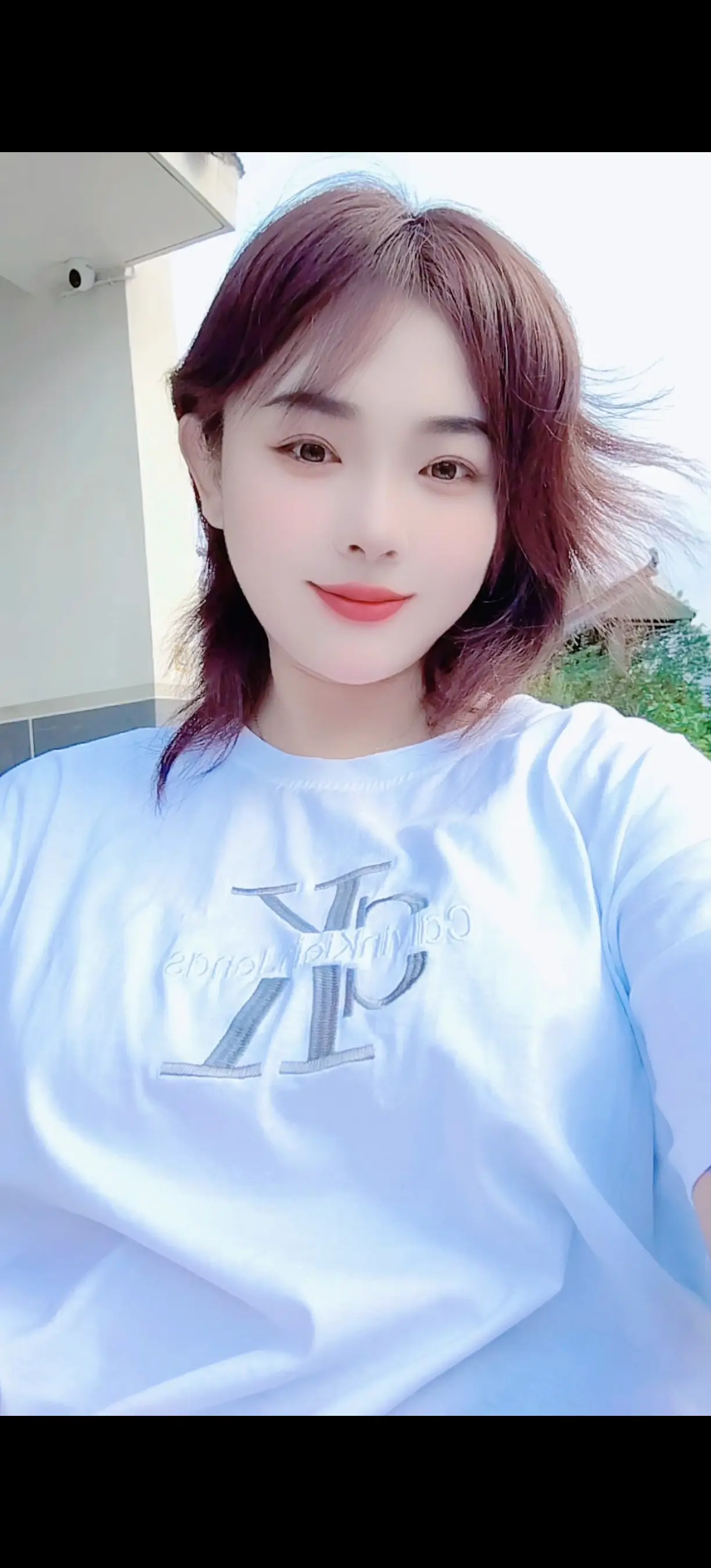 徬晚的山谷，凉意正配今天立秋的节气，凉爽并惬意，心里的五味杂陈有了那么...