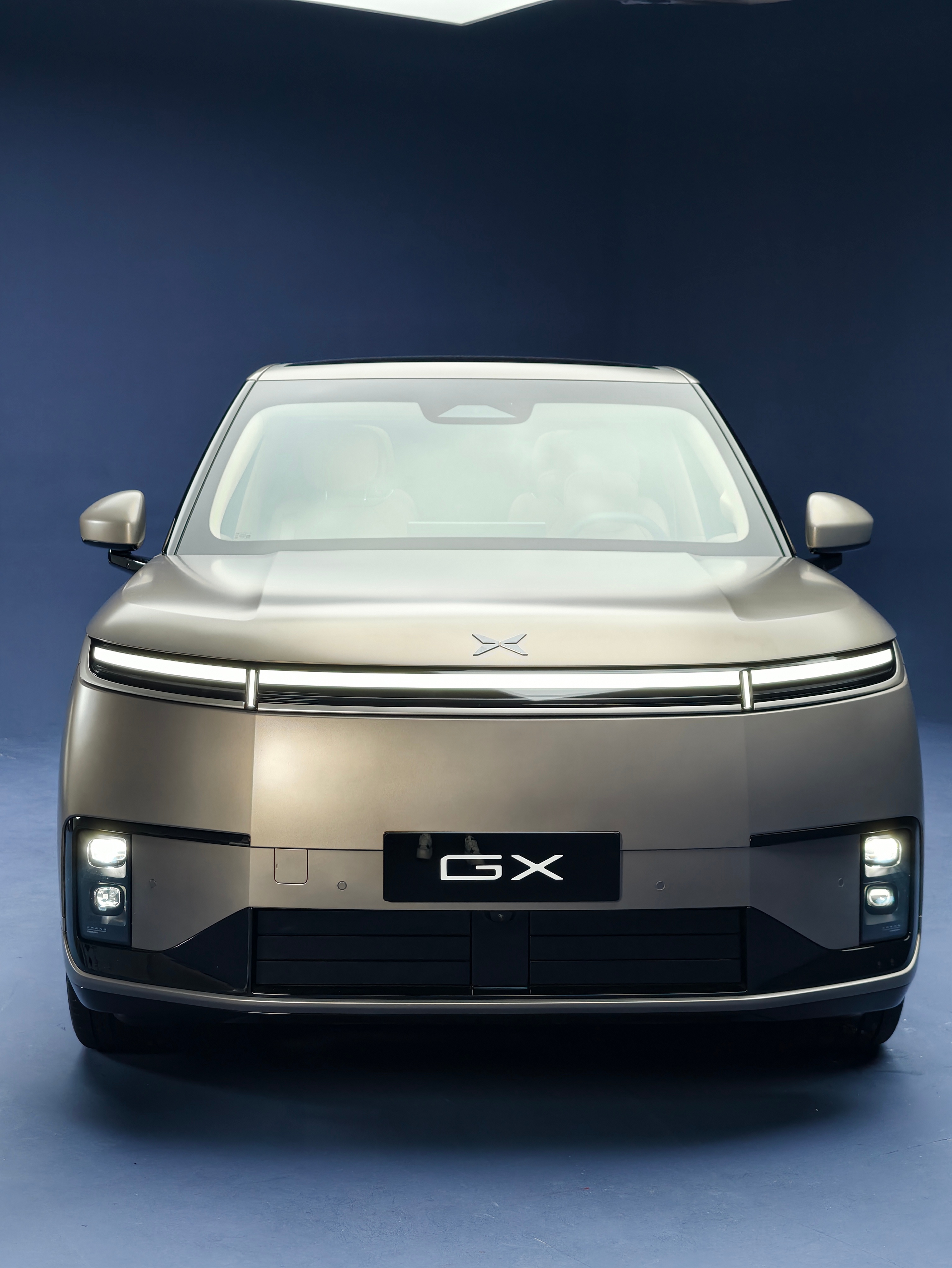 新科技旗舰小鹏GX来了车帅还是我帅