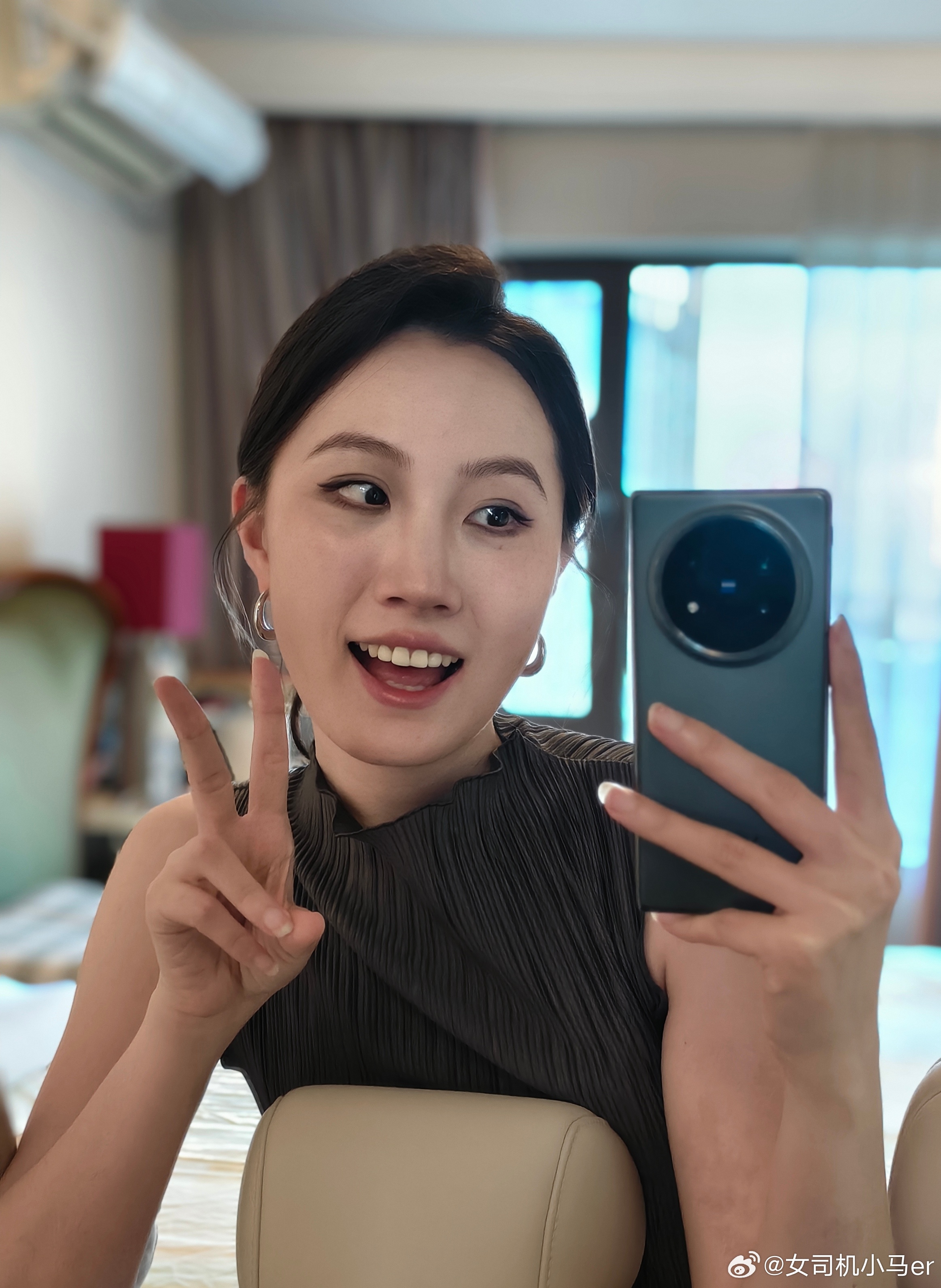 叮 居家下班打卡今天10点起床中午在家做了焖面完成了两项工作你们的周一过得好吗？