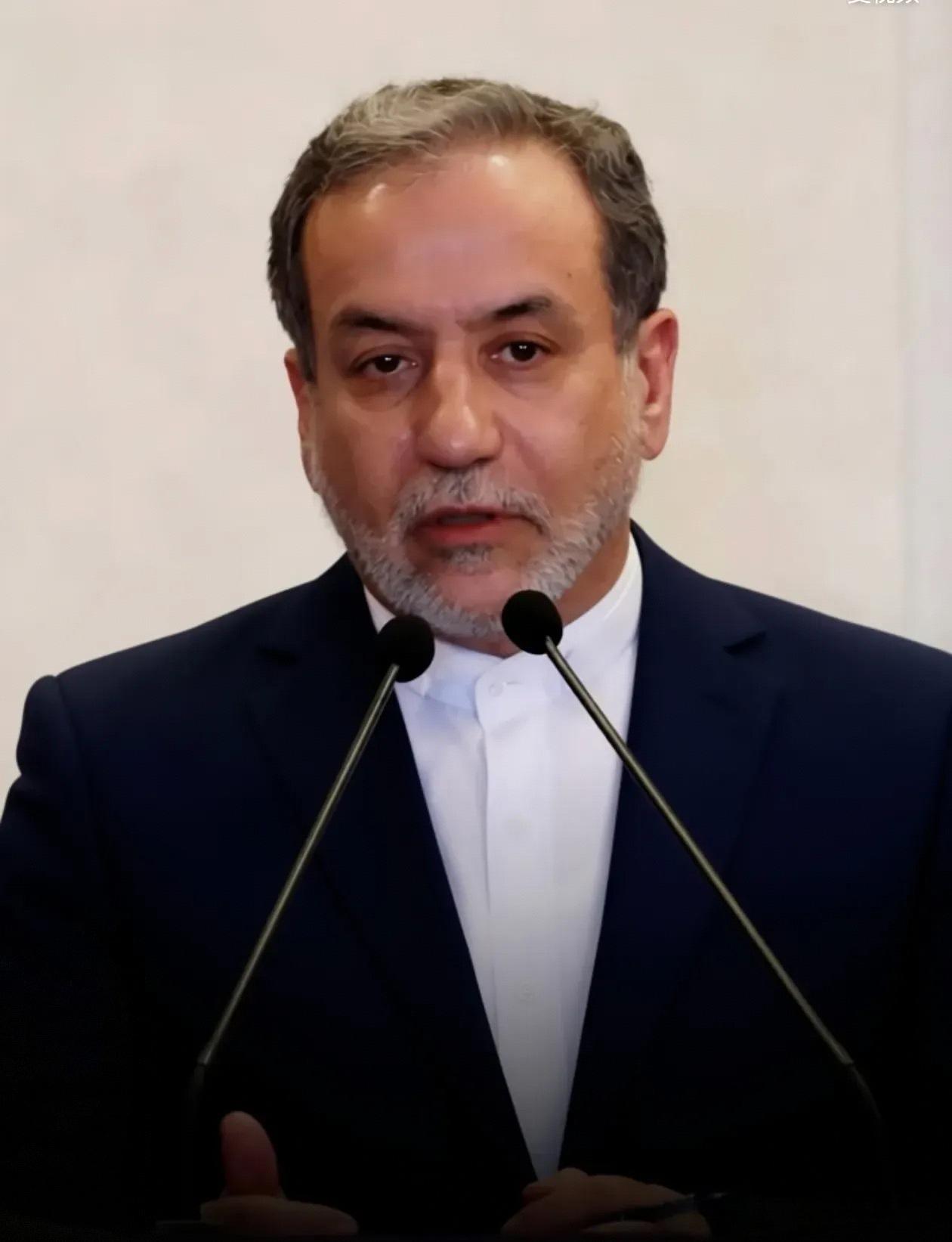 伊朗传来新消息！
2026年4月19日，伊朗突然宣布：霍尔木兹海峡关了！就因为美