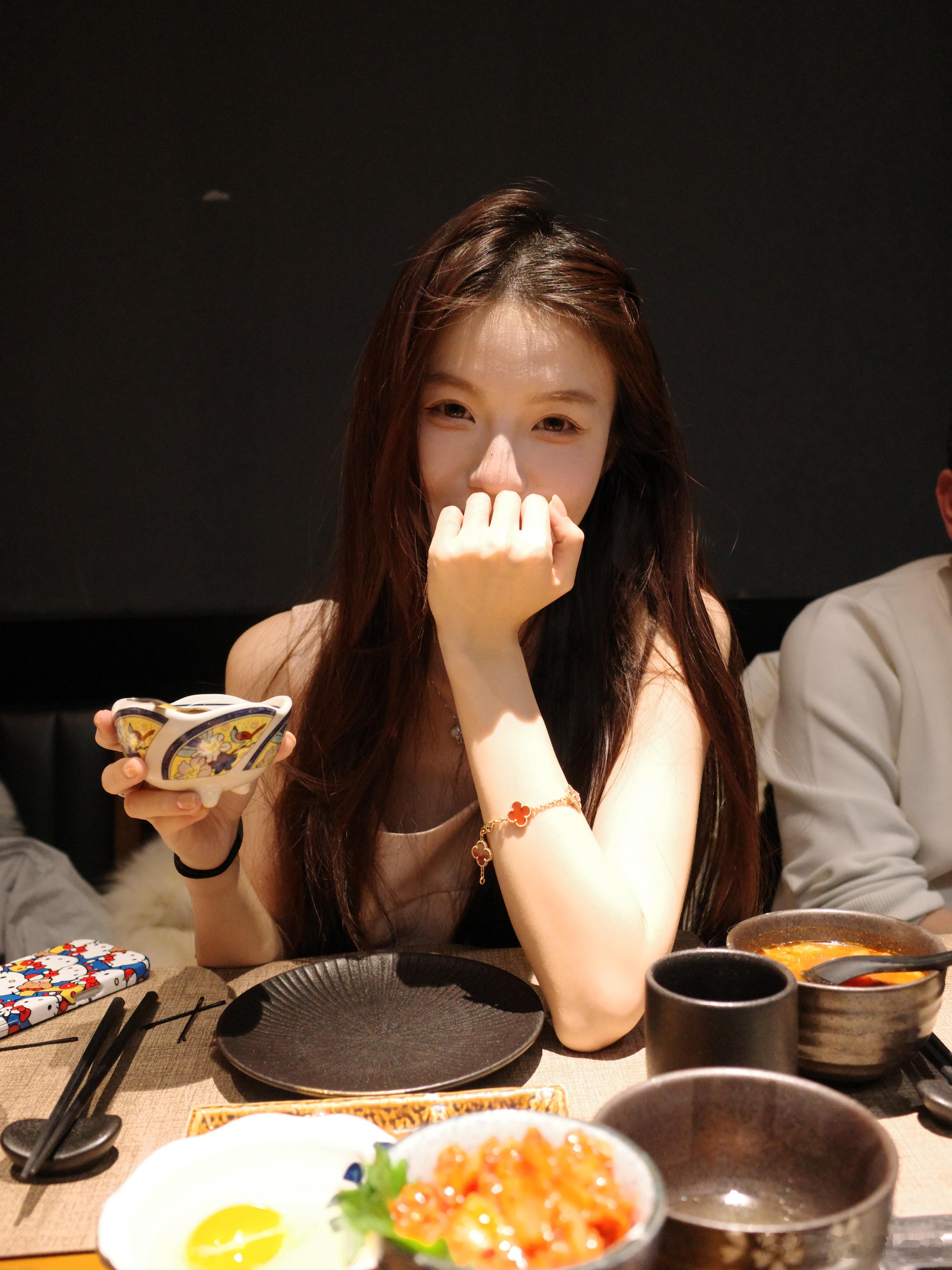 我被繁华震撼过又被质朴感动着 