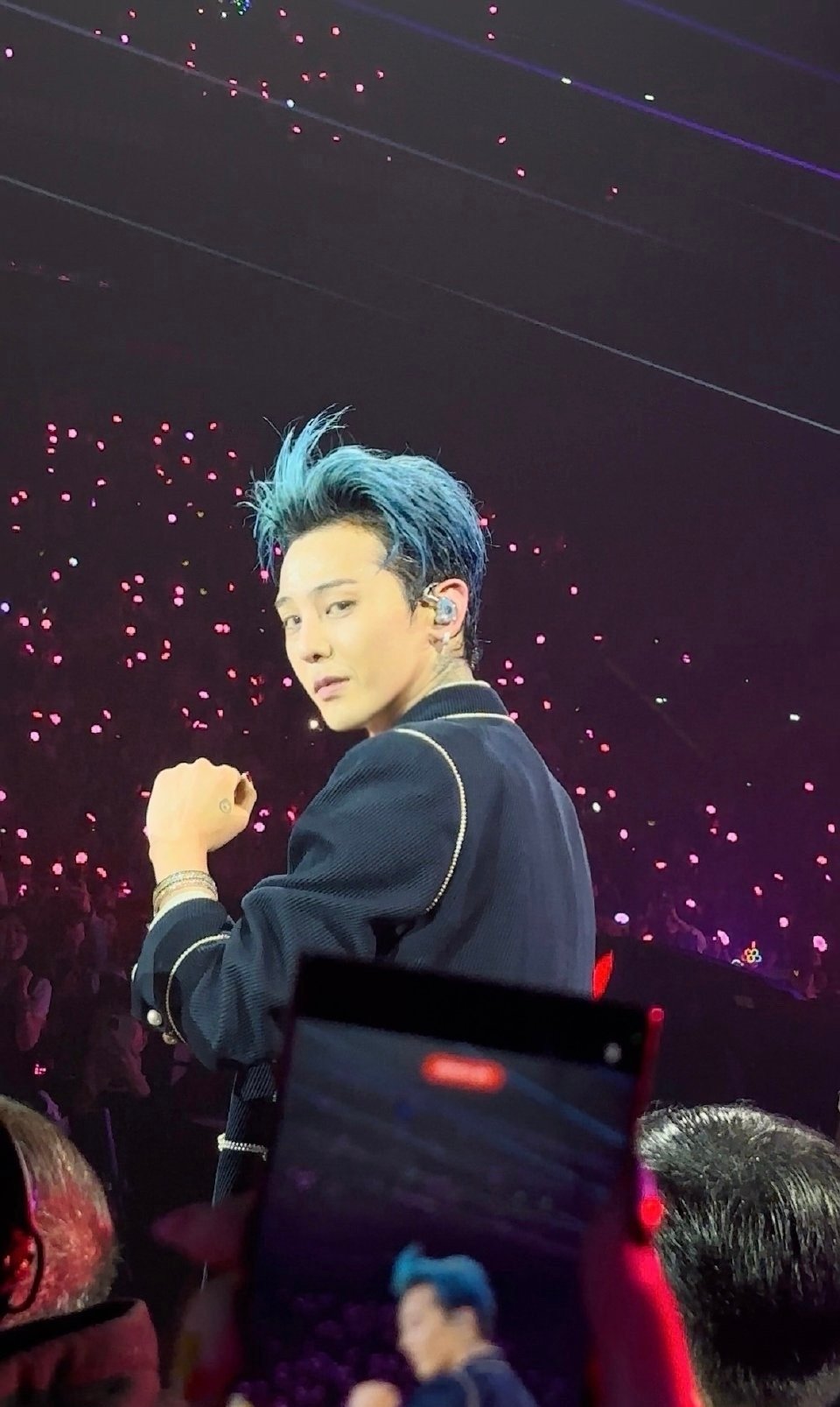 权志龙 你想和我睡觉吗GD 巴黎演唱会直接开大，《Lady Marmalade》