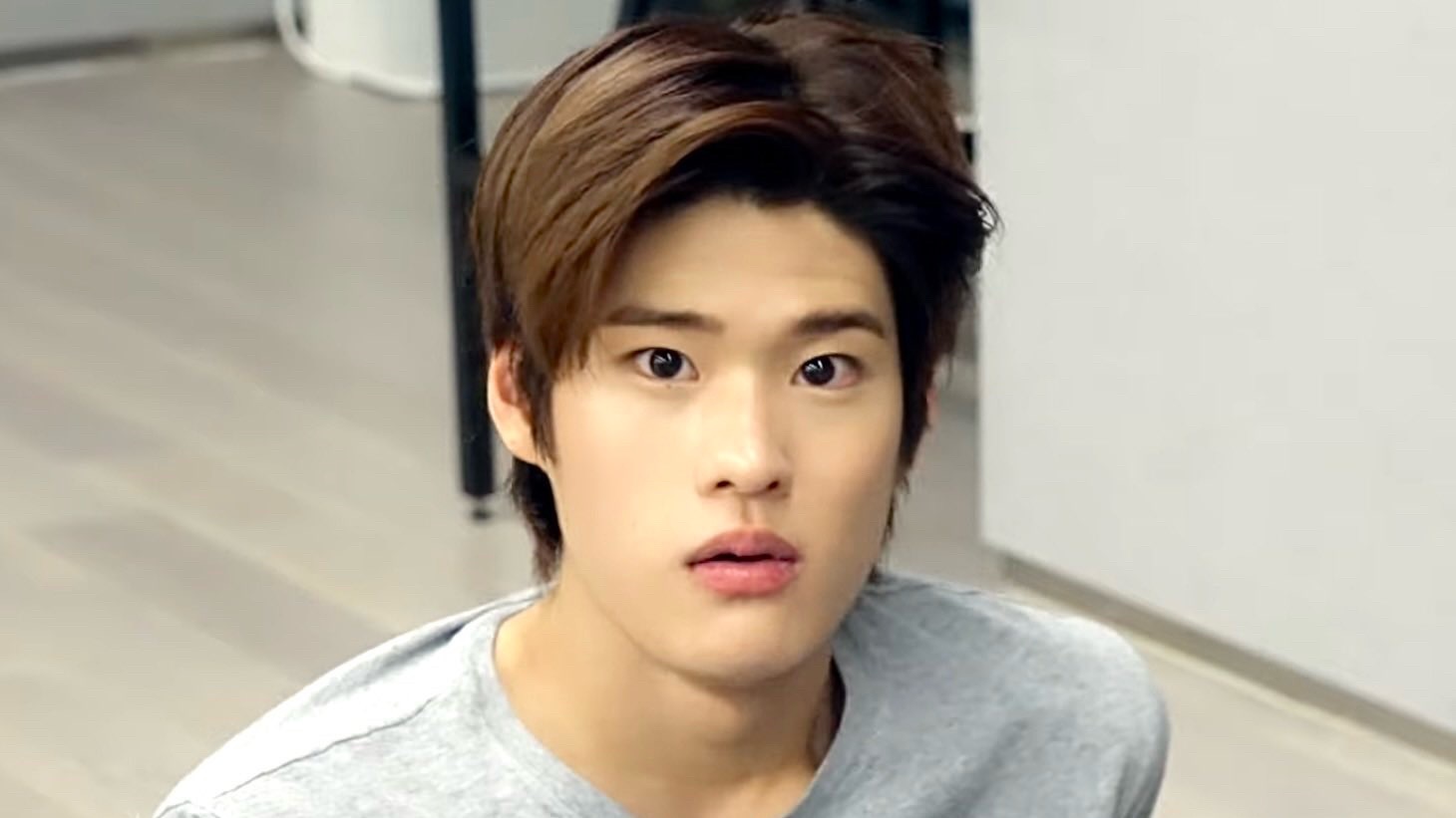 今天上班路是炸毛头，许愿妆造好一点