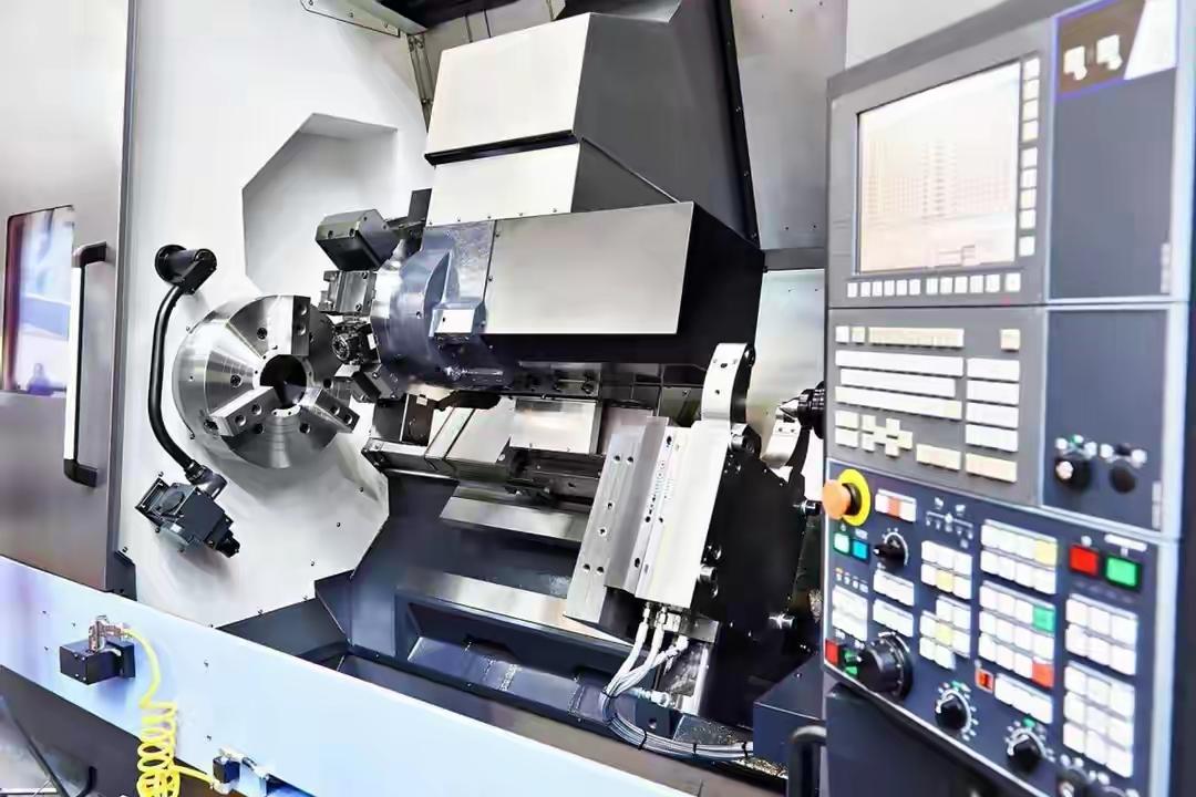 绝不向中方出售？国产重器实现0.01毫米突破，终结日本天价进口
 
人民日报曾报