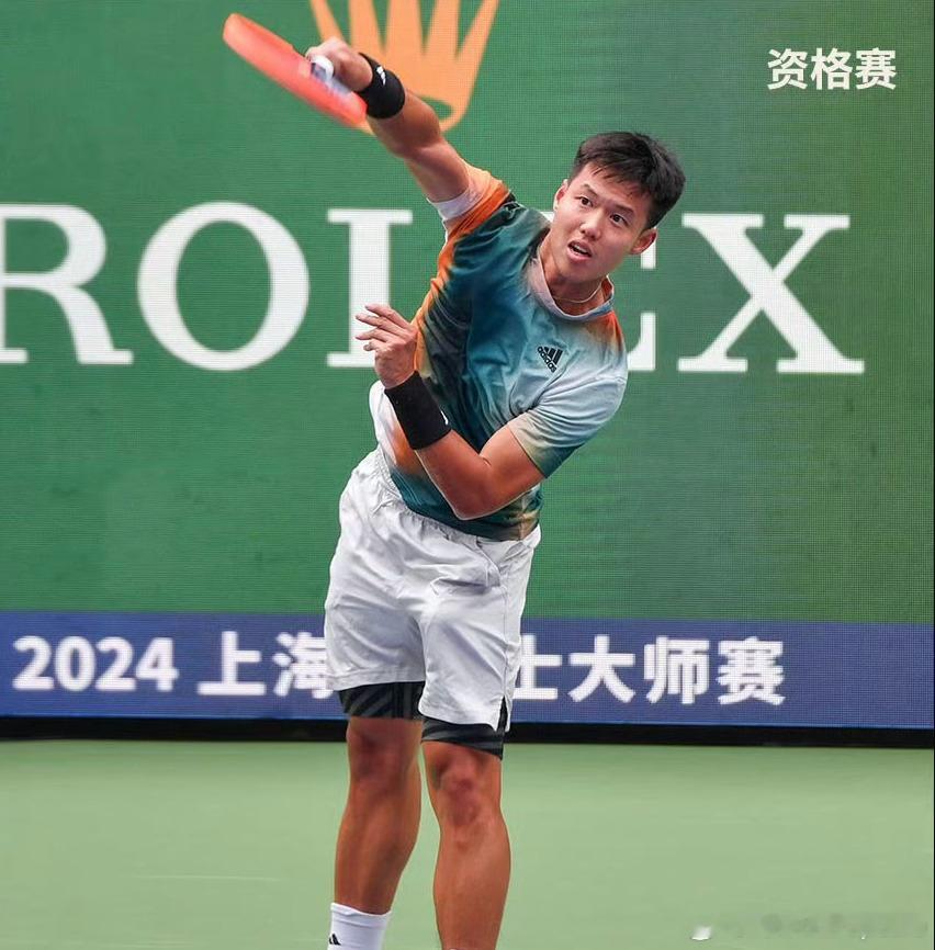 #上海劳力士大师赛# 上海大师赛男单资格赛决胜轮🇨🇳肖霖昂2-6/2-6 ?