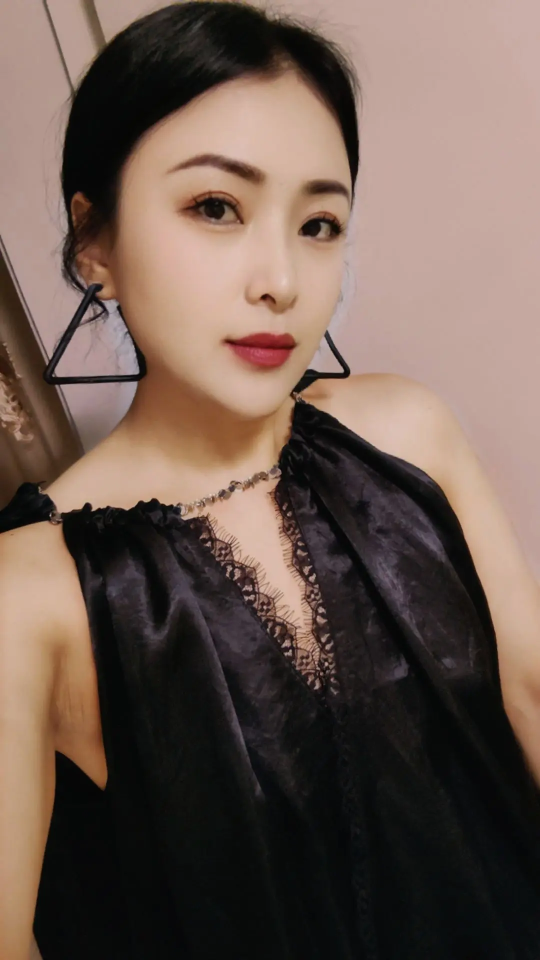 曲曲折折的路总有他的道理           只希望最后一页是花开万里