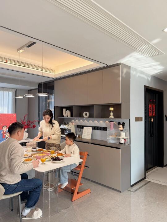 老公说：我们过上了普通人里面最好的生活😄