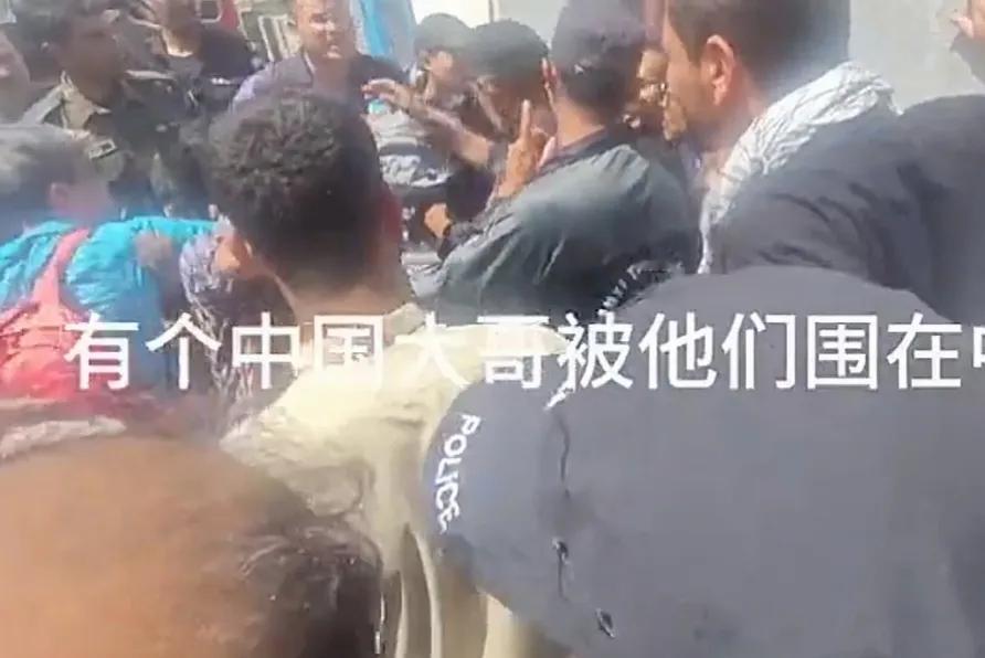中国人怎么了？现在在世界上到处都是憎恨中国人的声音，日本出现了殴打中国人，韩国出