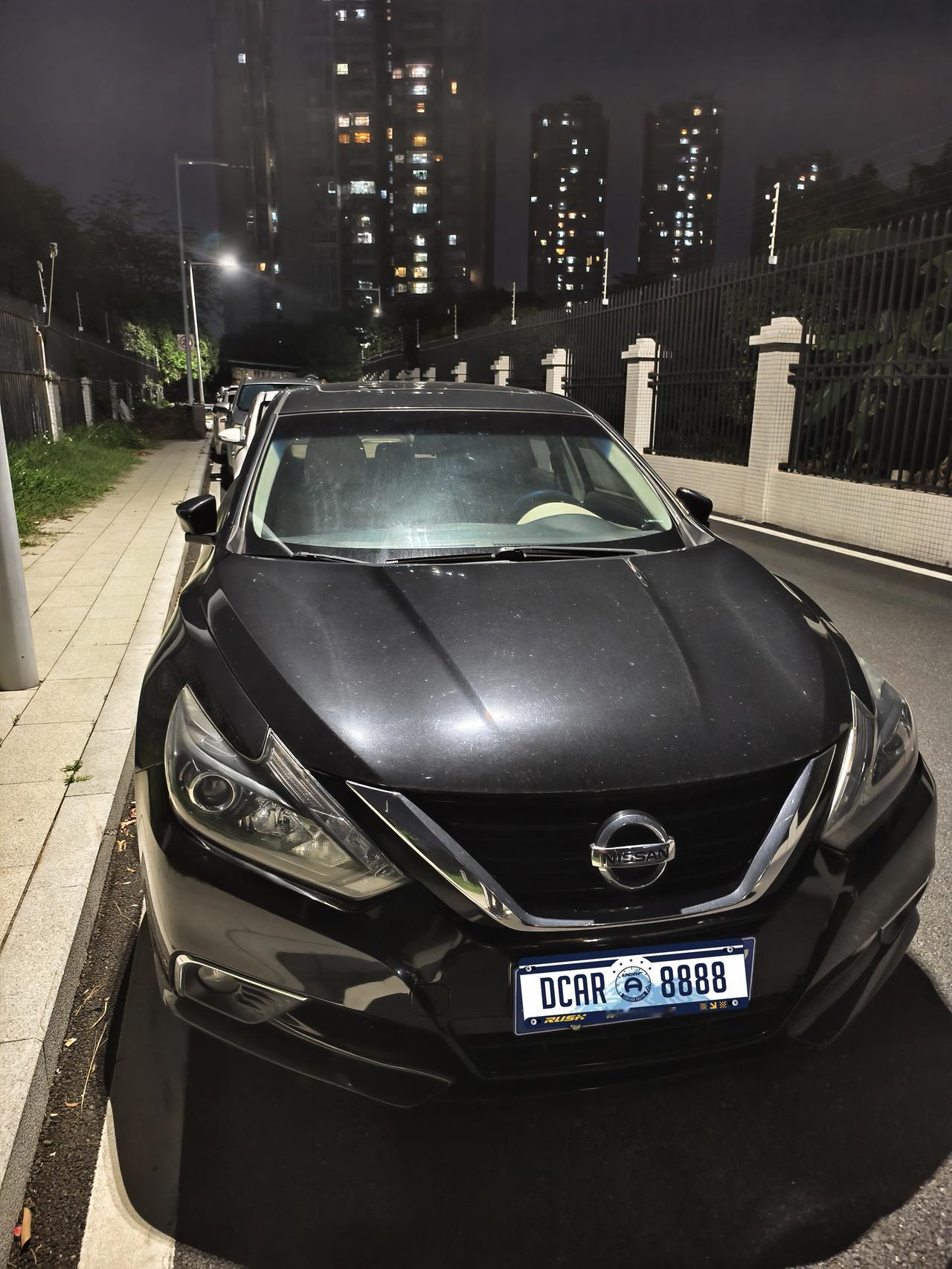 6万块买台B级车？这台二手天籁让我放弃了轩逸
上个月陪朋友看车，预算6万左右。