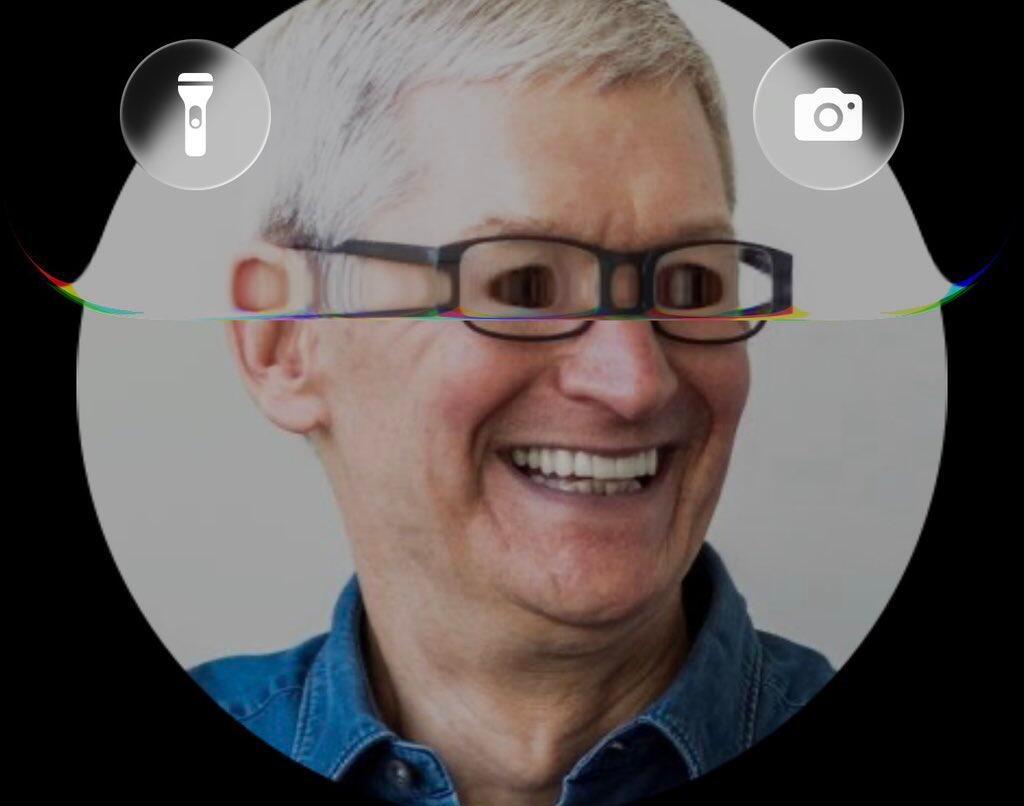 ios26这毛玻璃效果可以的，已经笑的合不拢嘴了 ​​​