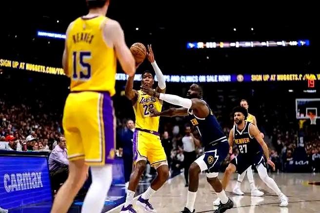 老詹不在，湖人反倒赢麻了，西部第四了都！

湖人最近是真给力，对森林狼完成了赛季