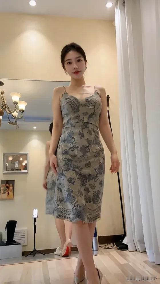 婚后你们还接吻吗？
哈哈，婚后接吻？
那我当然得接啊！毕竟，婚前我们亲嘴是浪漫的