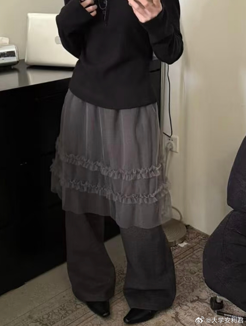 今天在学校因为穿搭被嘲笑了