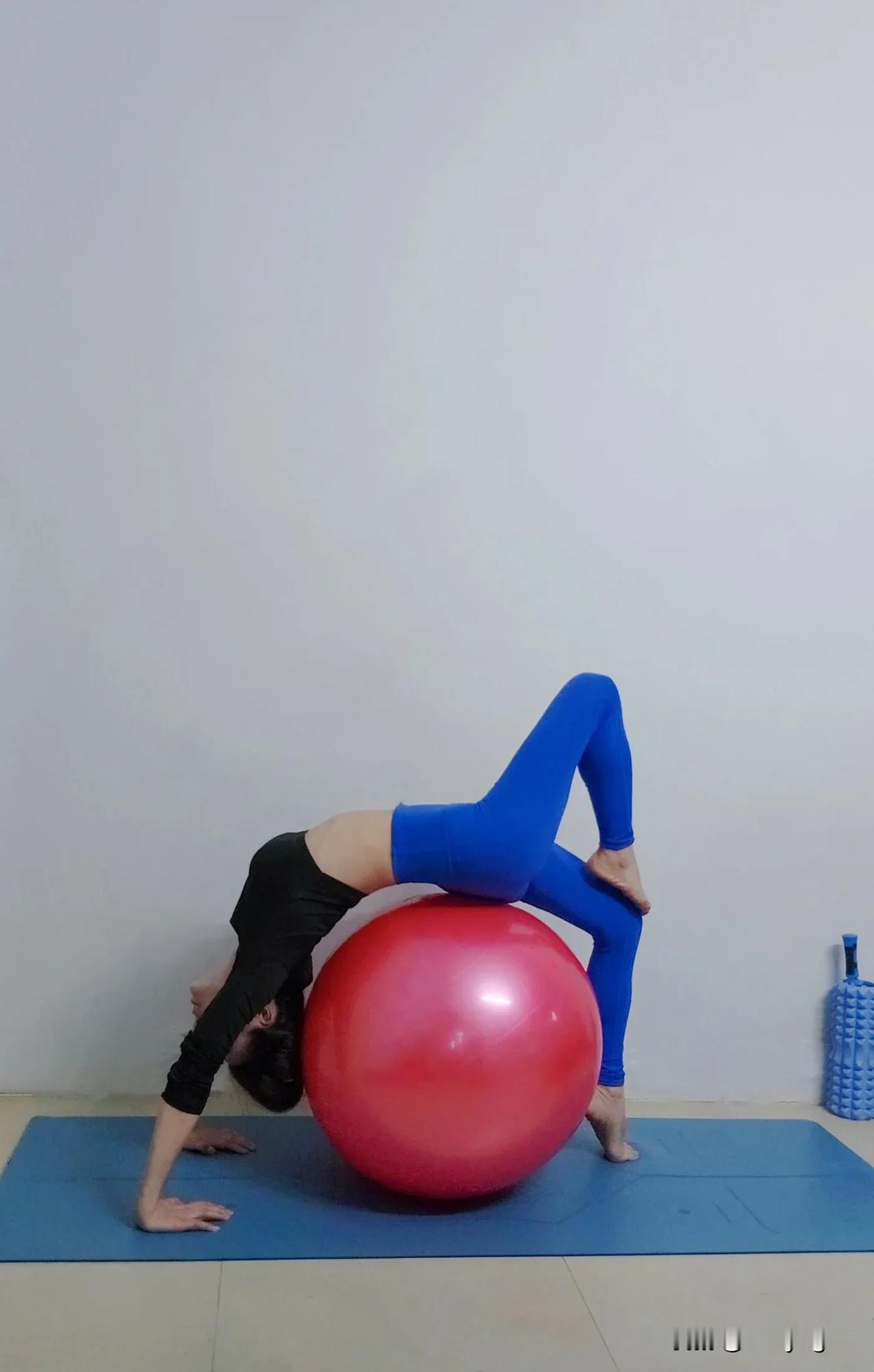 在垫子上的一小时，是给自己的最好礼物。