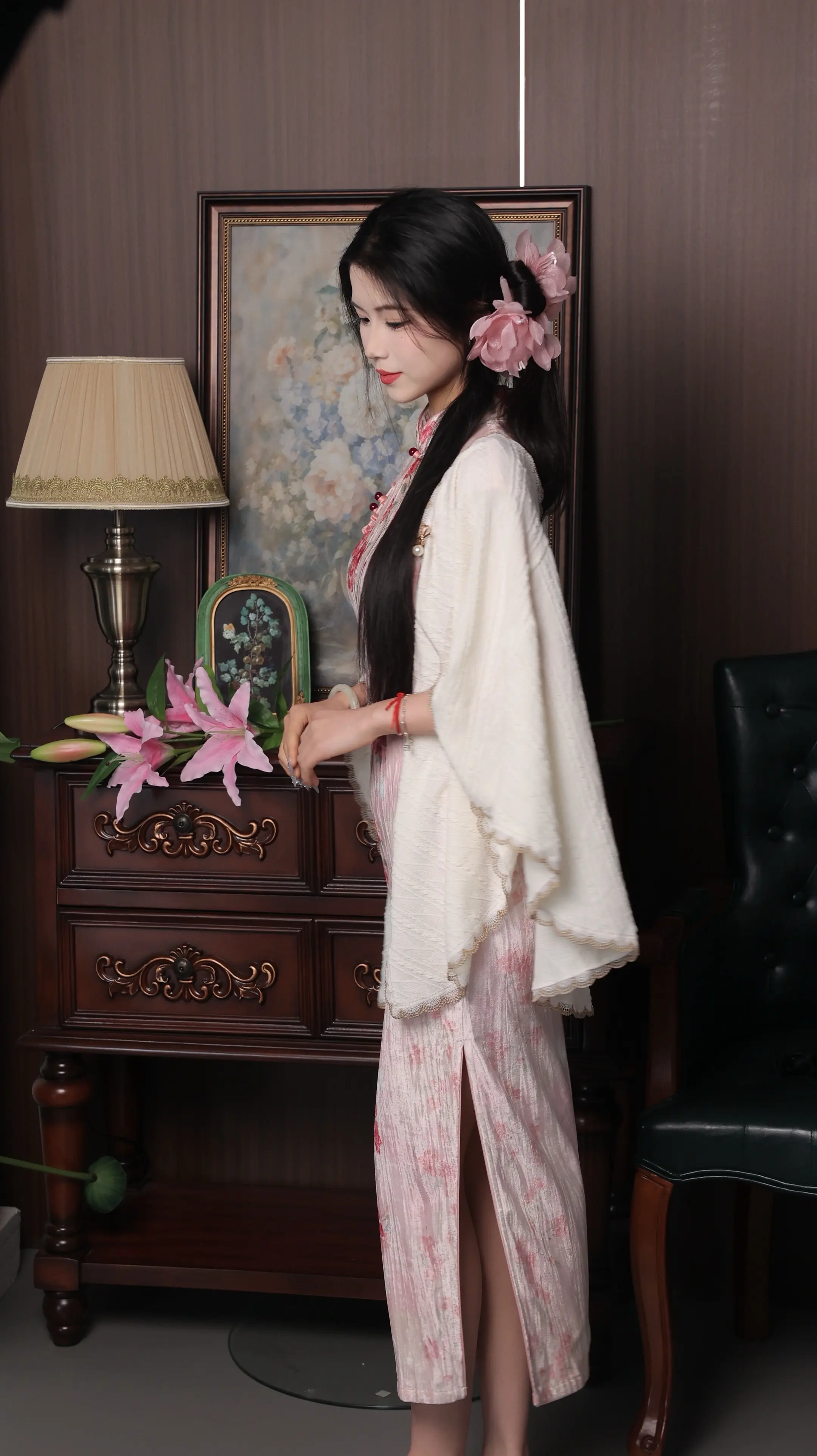 别辜负眼前季节。此刻就让烦恼随着风统统散去