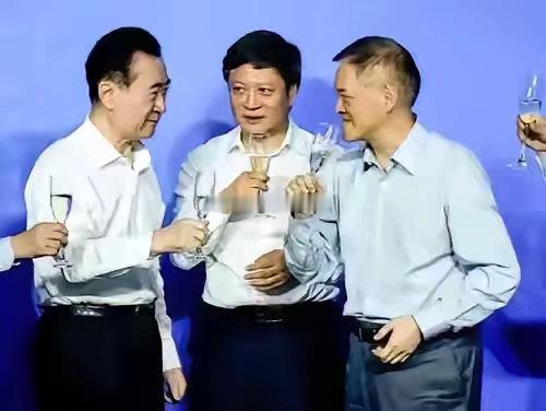 上海融创外滩壹号院项目1月12日当天卖了66亿元，估计孙宏斌怎么也高兴不起来。因