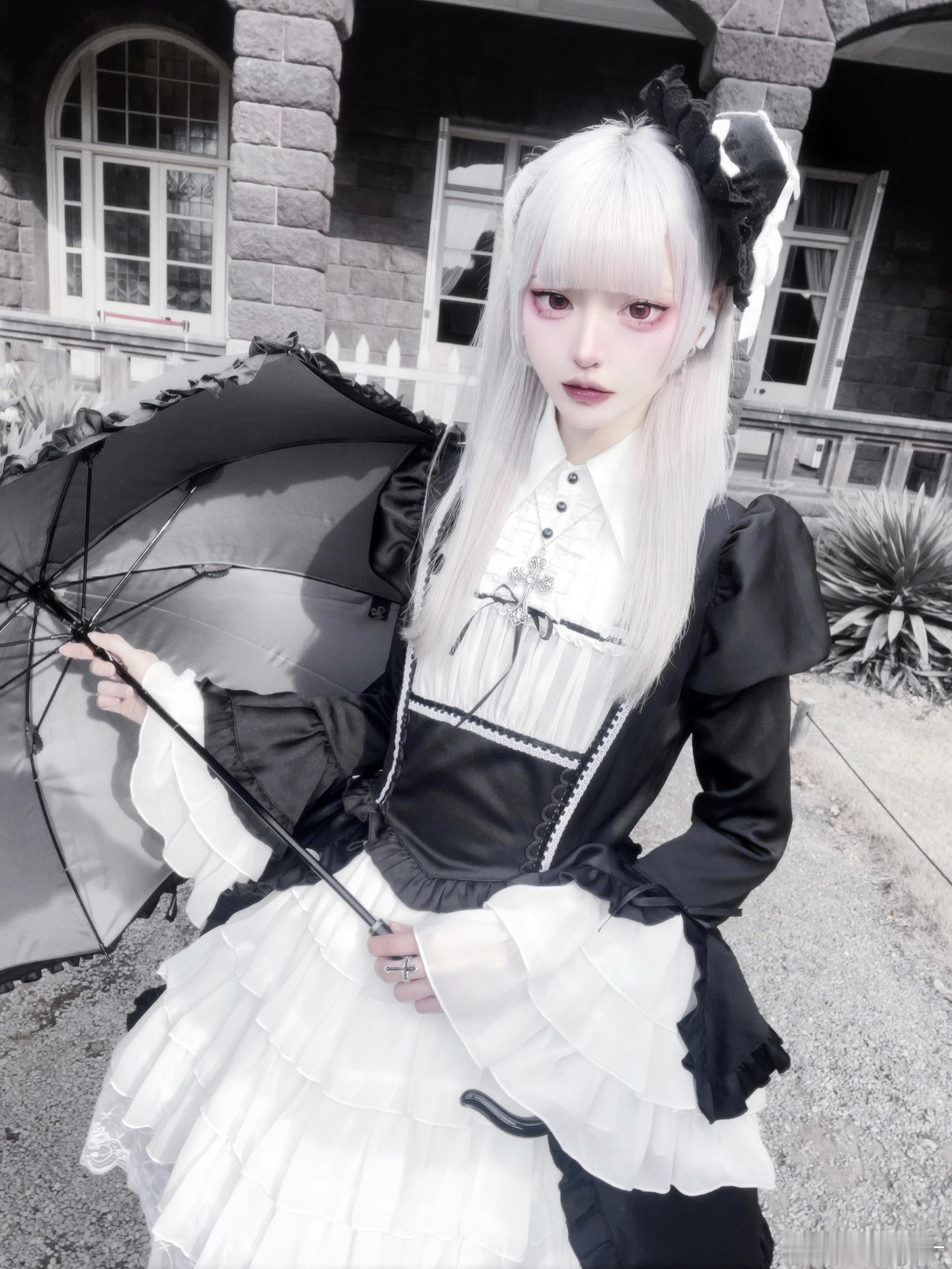 .⋆༺♱༻⋆. 