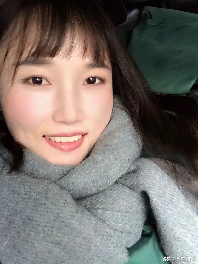 疑似Bin姐姐晒票：第一次以家属身份观看比赛 希望弟弟一如既往取得好成绩MSI门