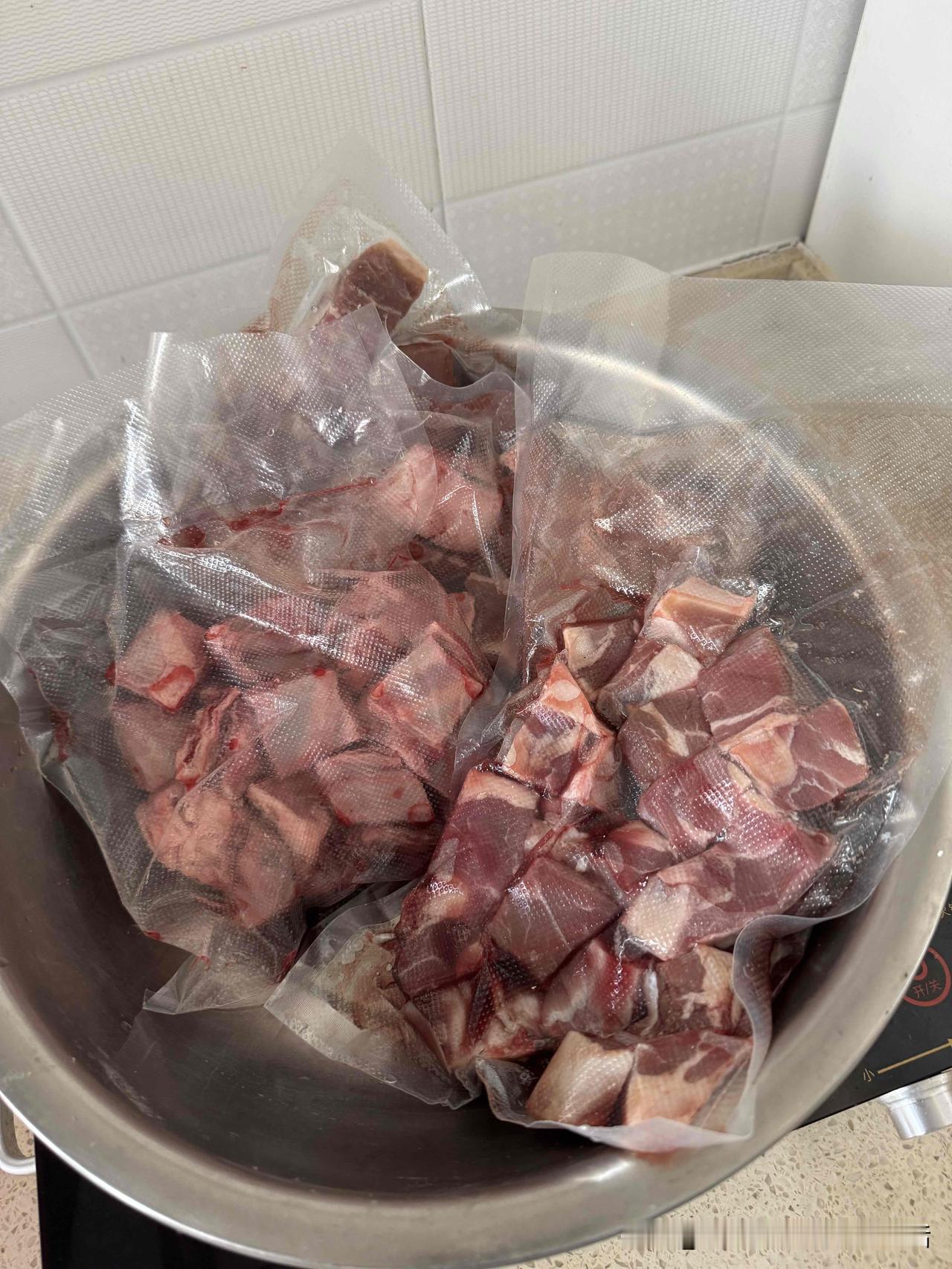 非必要不外出，非必要不采购。这是我们从大同旅居归来后给自己订的原则。那么，为什么