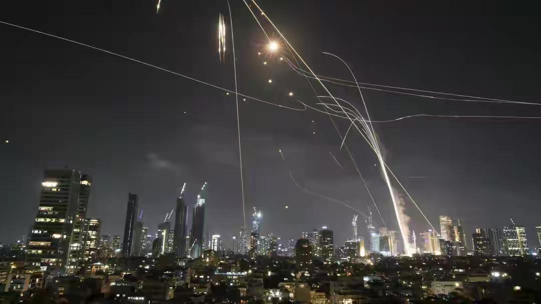 6天已过，内伊葬礼准时举办，新的领袖将上台，对美国态度不简单