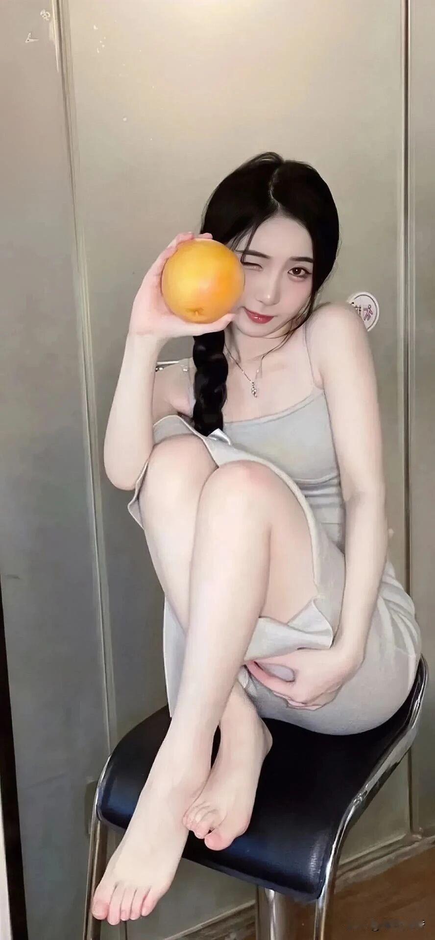 元气少女与可爱橙子的甜蜜邂逅🍊💖职场穿搭怎样更显女人味?