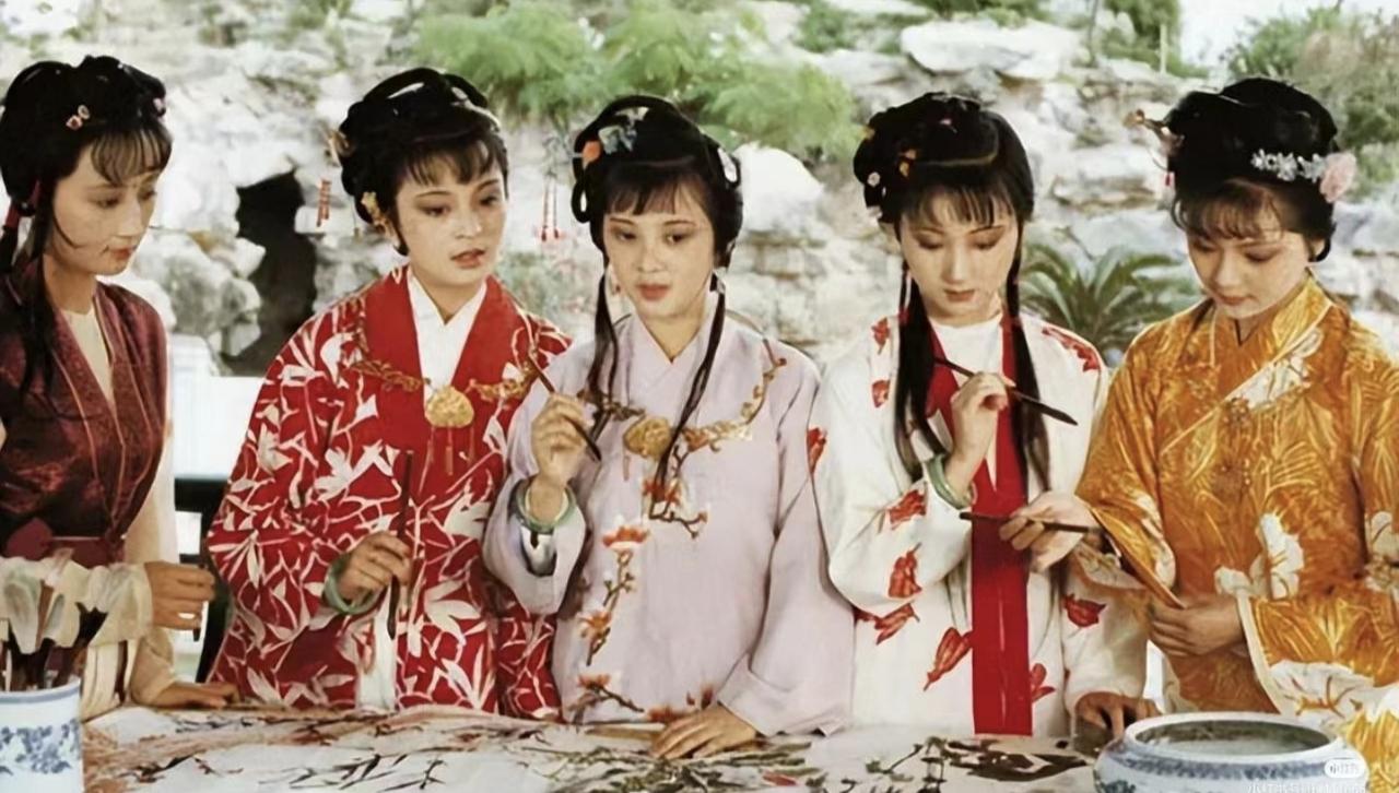 道尽人间处世真谛，看透人情冷暖，是全书最现实通透的一句话。