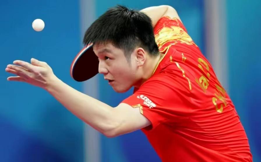 重庆冠军赛首轮，樊振东3：0李尚洙，进入男单16强，透露出三个信号：
 
1、樊