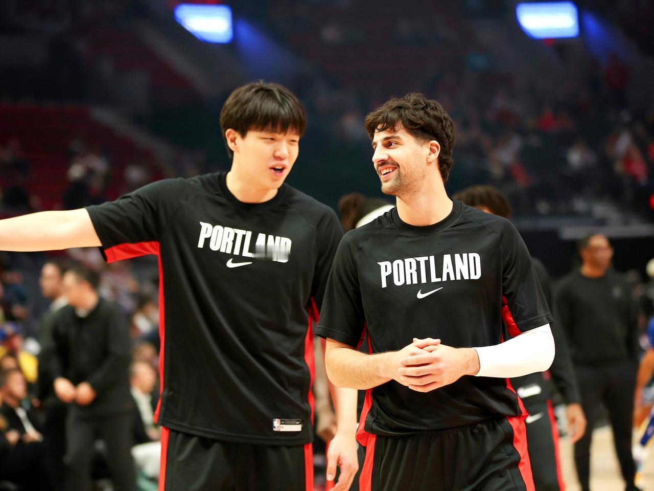 开拓者新核遭遇网络漩涡，杨瀚森要不要劝一下？

开拓者新核阿夫迪亚因为自己的国籍