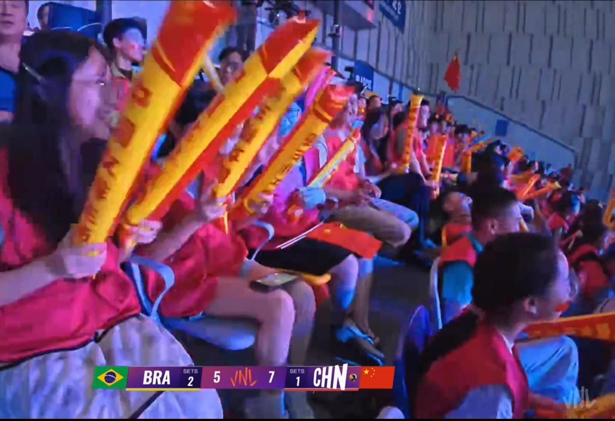 管他什么男排女排反正都是中国排球加油🇨🇳🏐 ​​​