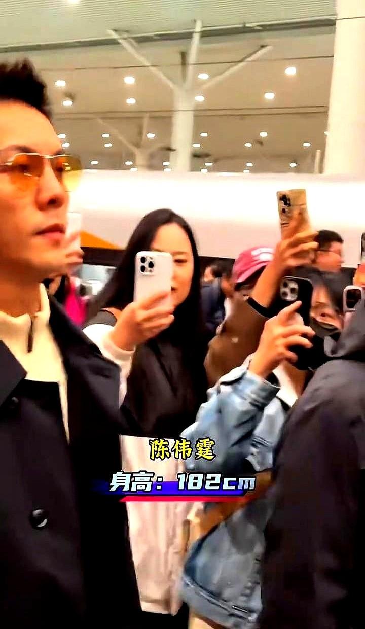 身高不够，演技来凑！

秦昊174cm，演张东升让人后背发凉；范伟172cm，演