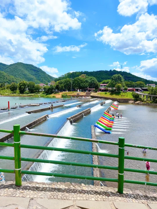 今天去了新昌玩水溯溪地-枫家潭村 人少景美