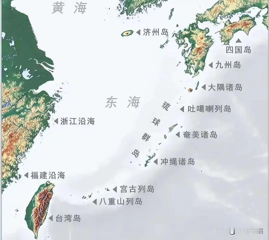 高市早苗疯了！近台岛屿十万民众撤离部署导弹，日本彻底摊牌疯狂赌国运！欲第一岛链重
