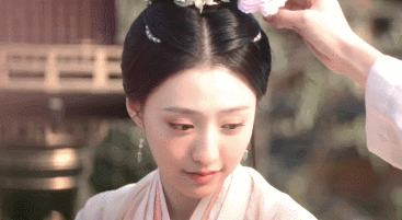 将门虎女误闯天家成为天家这不是误闯天家 她要的是这天下 她野心勃勃早就想拿下这天