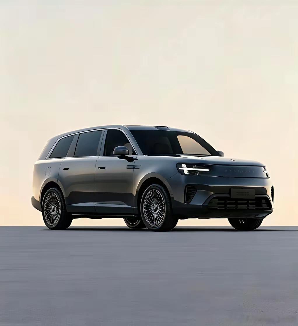 小米澎程这辆车，怎么感觉外观越做越丑了 