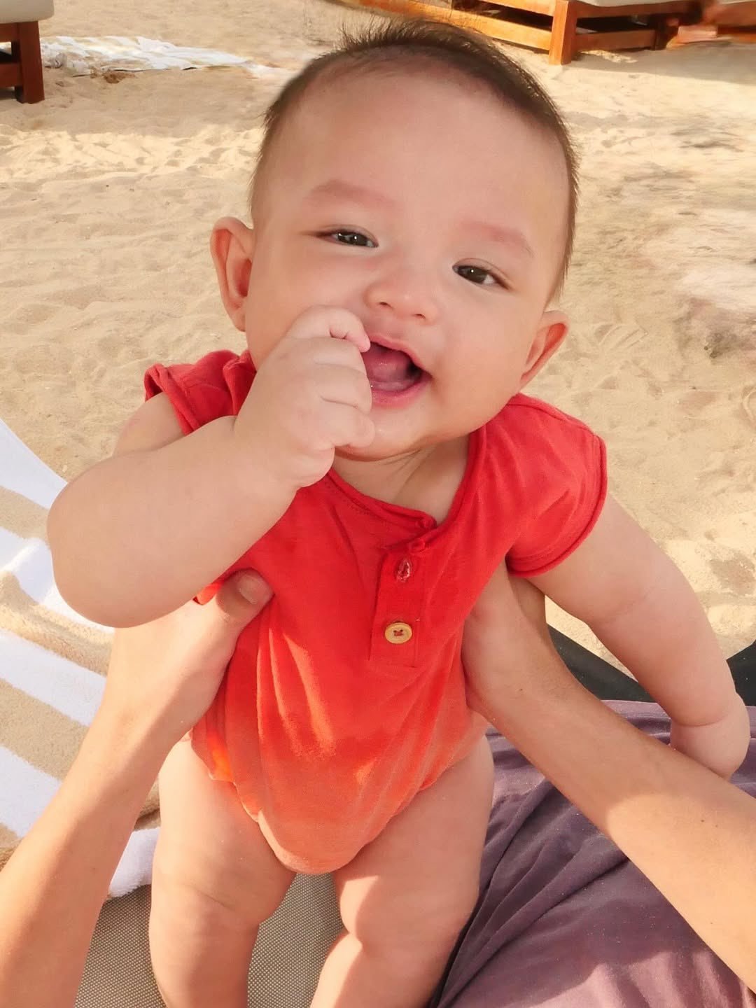 阿迪安托家宝宝终于有正面照了 