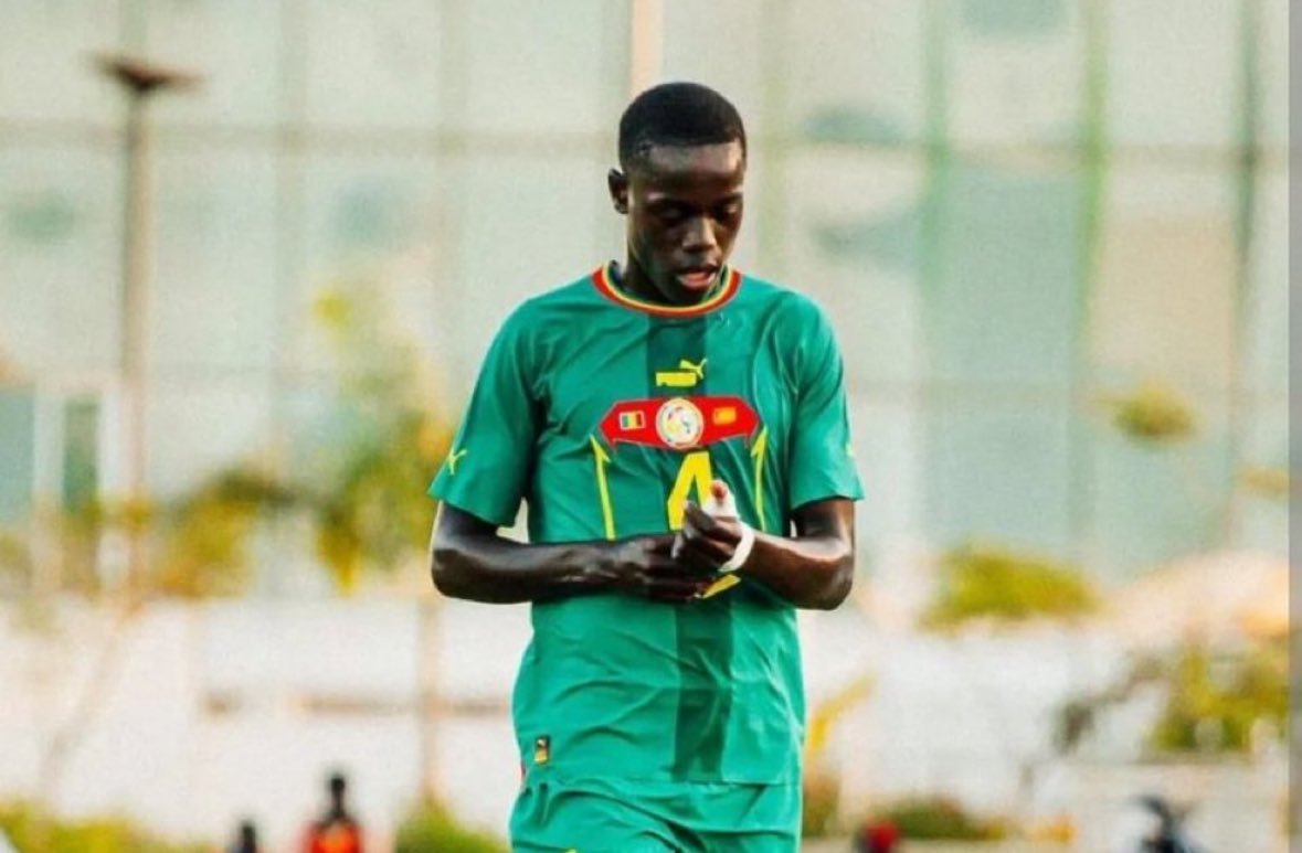 AC米兰 罗马诺：AC米兰已敲定与埃尔·哈吉·马利克·西塞的签约，这位塞内加尔中