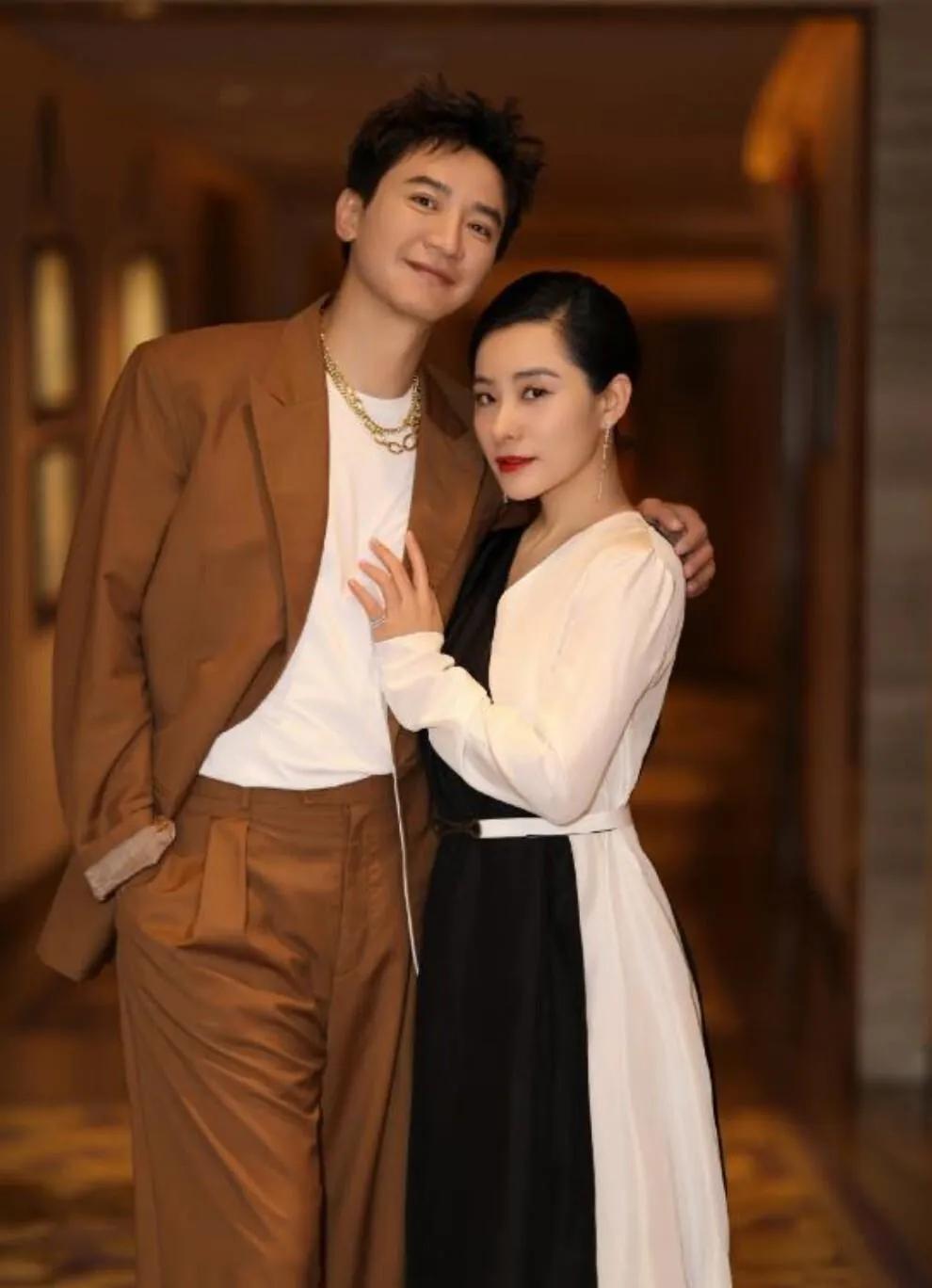 刘璇结婚11年，与教授老公因育儿原因吵不停，丢了往日甜蜜！

曾经平衡木上翻转如