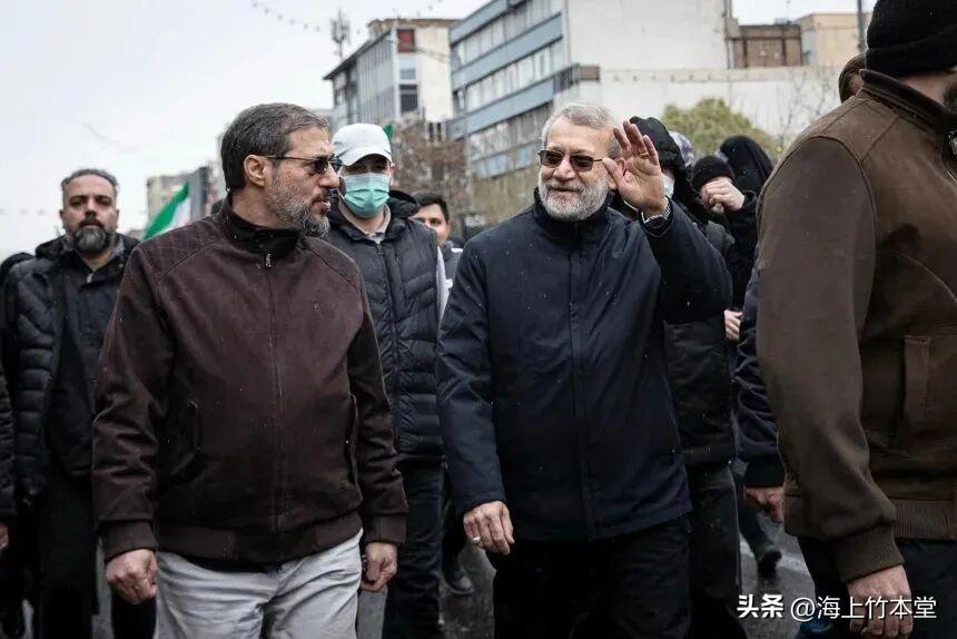 特朗普：会接招吗？
 
伊朗最高国家安全委员会秘书阿里·拉里贾尼又被精准猎杀，连