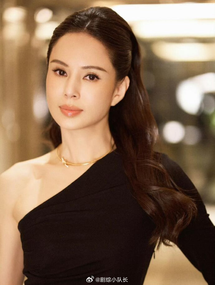 李若彤回怼演短剧是下沉 李若彤这句话值得所有爱贴标签的人反复阅读。“我是演员，又