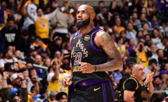 NBA的世界已经彻底改天换地了。我个人认为，近些年的NBA主要经历了三个时代。第