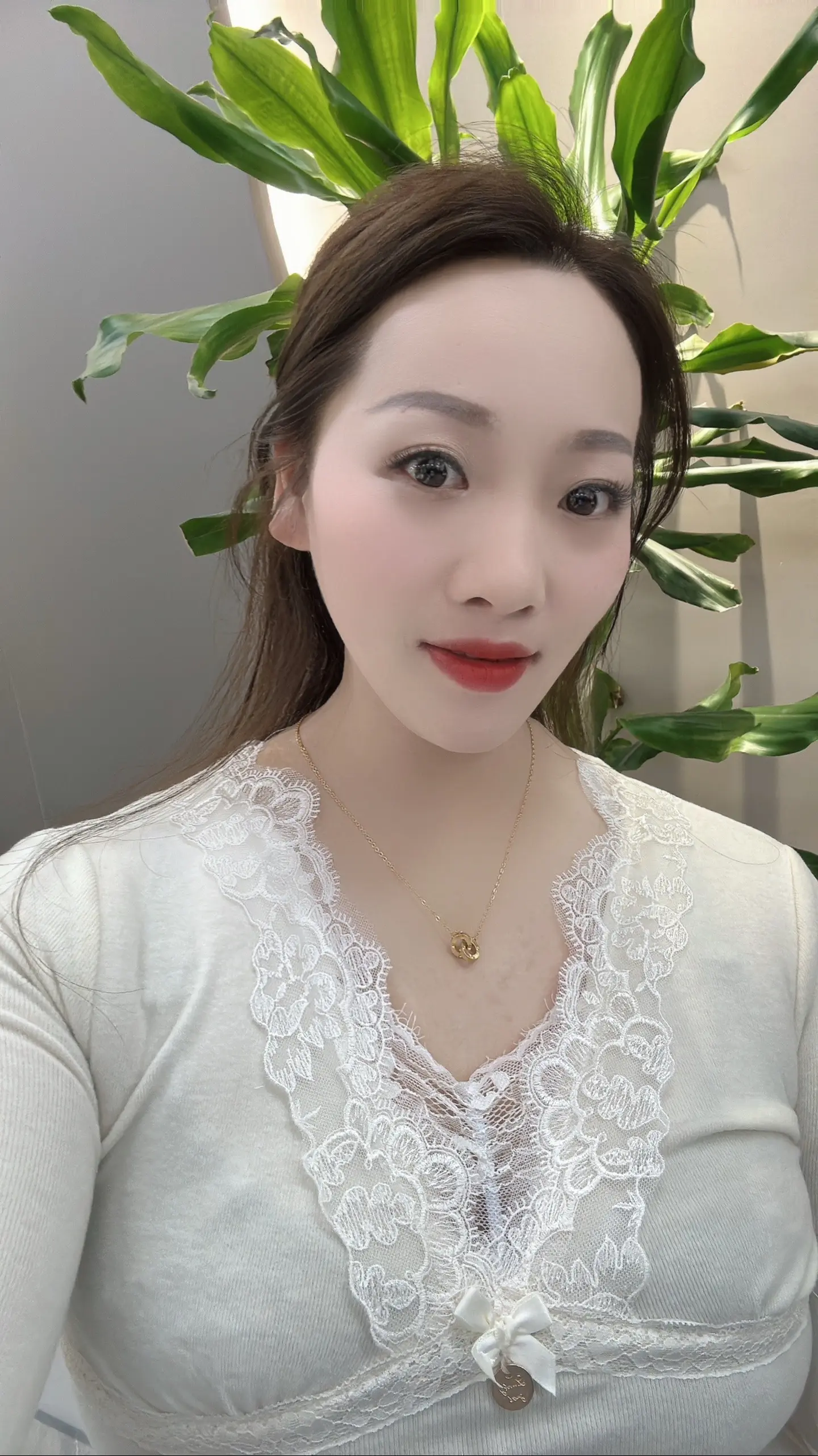 2025祝你我，逆风如解意，多赚人名币。