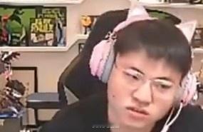寻求赞助！Uzi：有没人赞助下我们GM战队？我们阵容几百个就够了~昨日Uzi直播