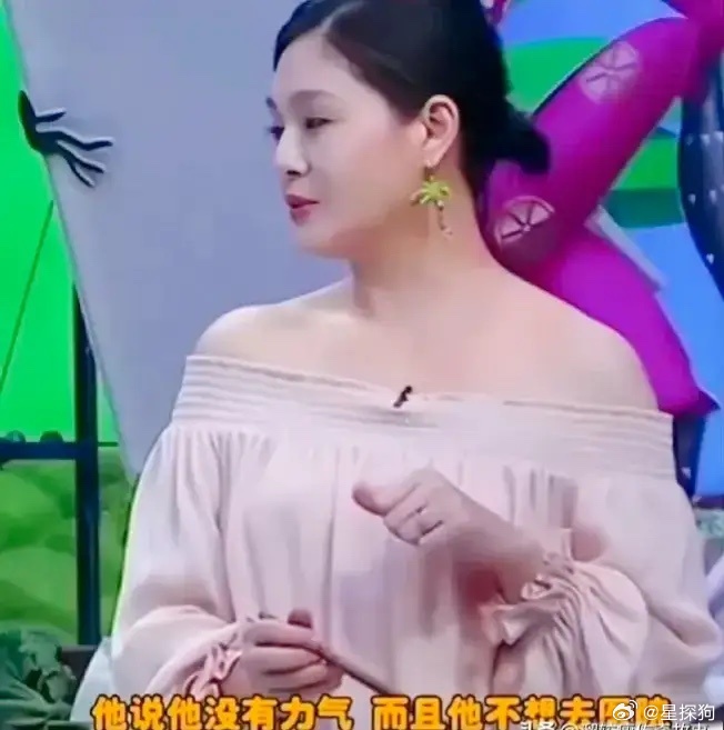 大S曾经非常疼爱汪小菲。在一次节目中，她回忆道：“有一次，我在台北工作，而小菲在