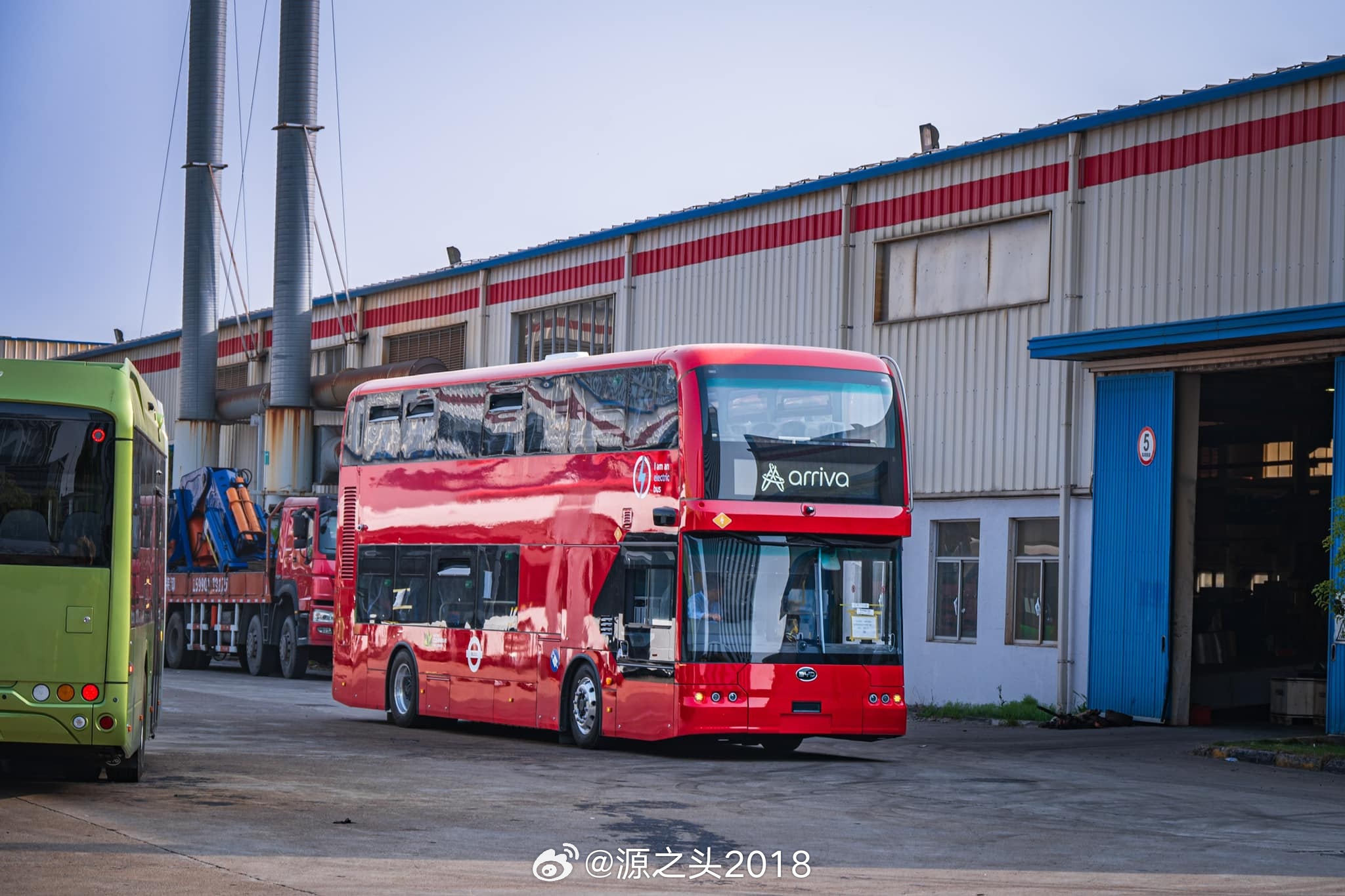 比亚迪 杭州工厂，为欧洲国际客运服务商Arriva生产的双层电动巴士BD1120