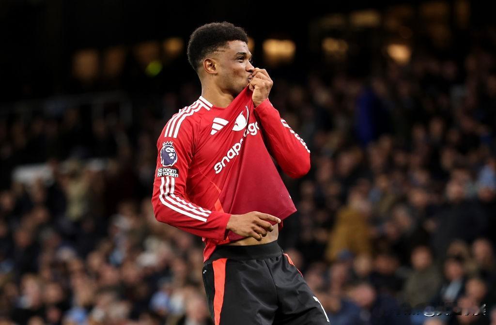 全场战报 | 曼城 1-2 曼联

第20分钟，福登禁区外抢下球凌空抽射打偏。第