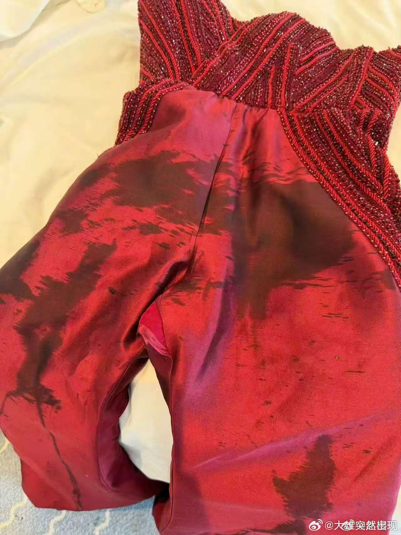 赵樱子曾在红毯上假晕 ​​​赵樱子红毯假晕 ​​​再晕倒一次就行了，直接不用参加