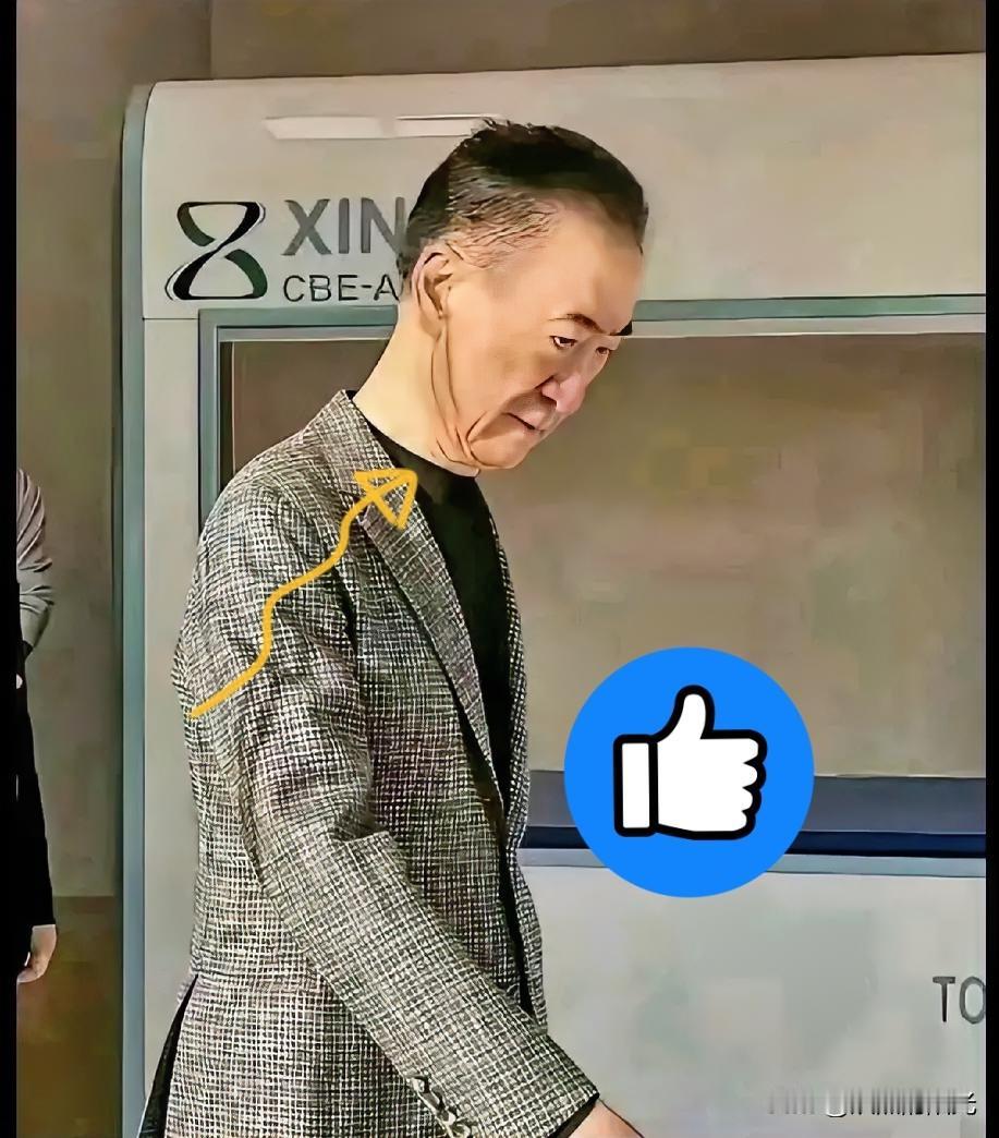 那些妄图看王健林笑话的人，或许永远无法领会顶级商业信用的真谛。

当下这个时代，