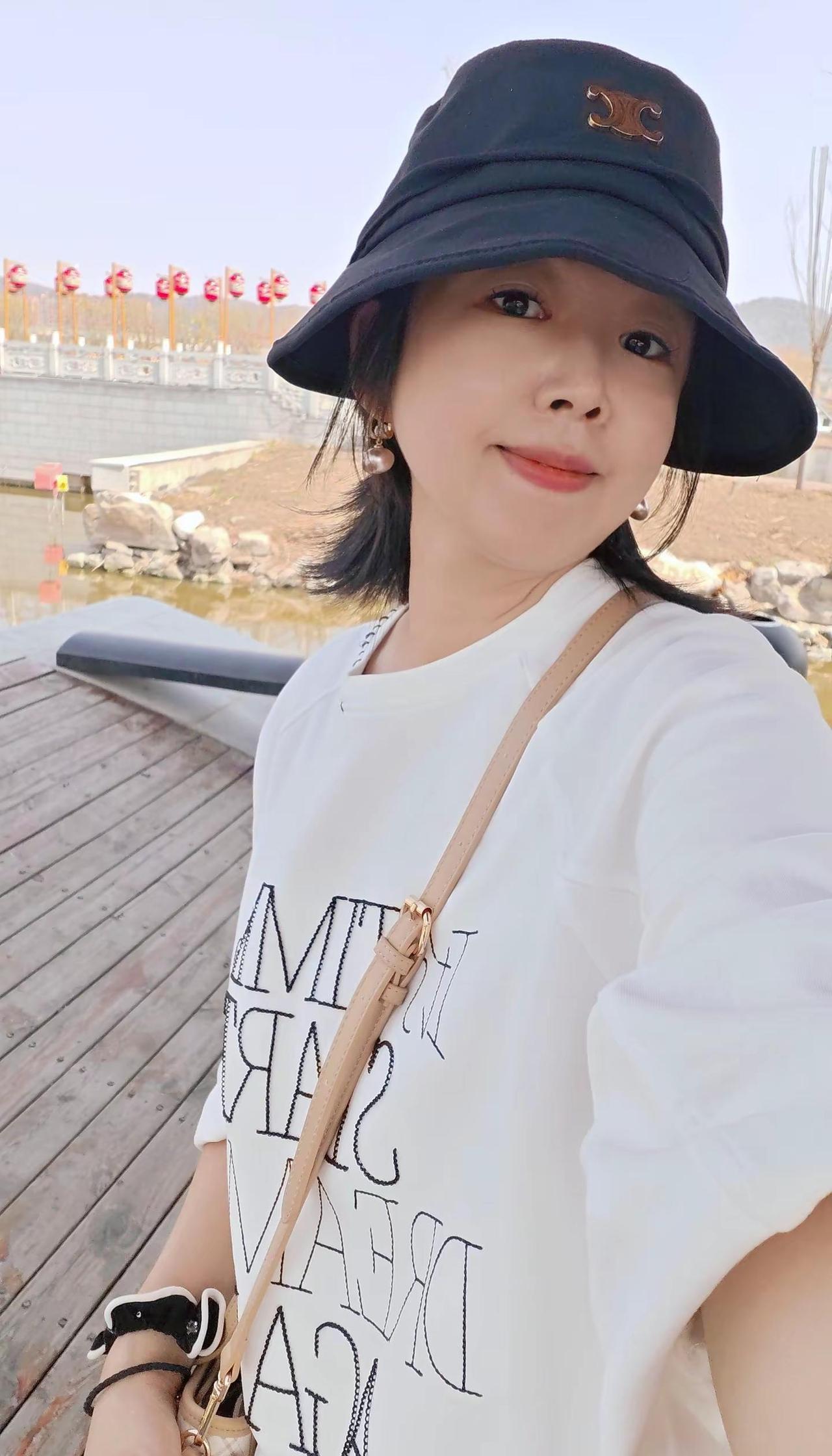 不跟任何人攀比 安安稳稳 平平静静 普普通通过自己的日子