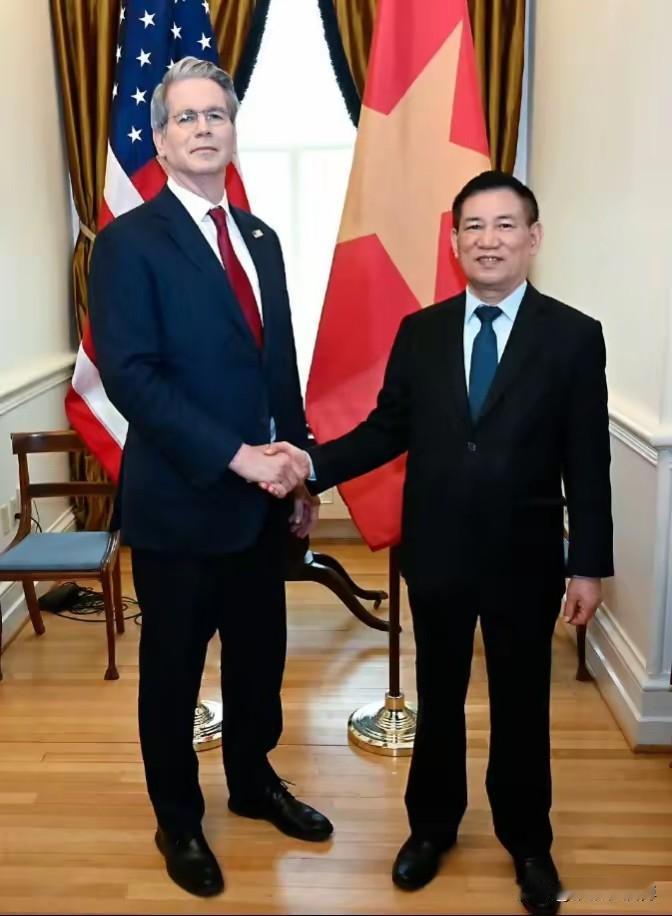 经过在吉隆坡的磋商，美国决定“不再考虑”对中国加征100%的关税，其实说到底，不